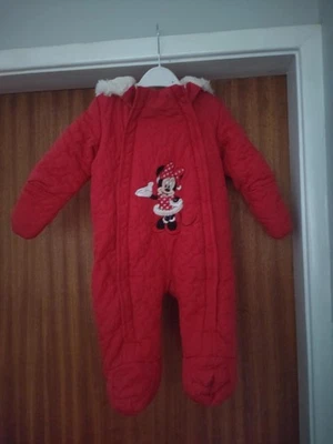 Girls Red Disney Minnie Mouse Snowsuit, 3-6 Months *Good Condition* - Image 1 of 3