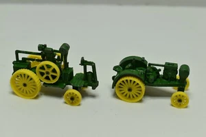 Trattori vintage Ertl 1:64 2 John Deere 1892 Froelich & 1914 Waterloo - Foto 1 di 3