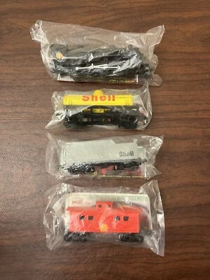 Shell Model Train Toys Complete Promotional Set Of 4 1995 Atlas - Image 1 of 4