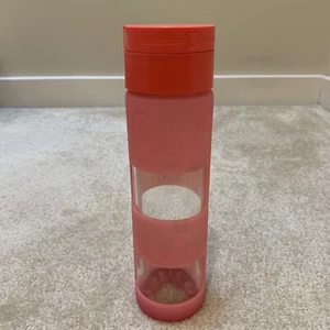 Botella de agua de vidrio rosa Lululemon Athletica 16 OZ funda de silicona amor yoga - Imagen 1 de 15