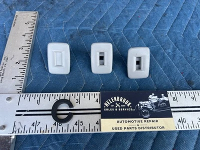 Juego de clips de retención para techo trasero Volvo S60R V70R 2005-2007 OEM #3030EM Foto 1 de 3