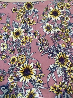 "Tela de costura tejida de colección rosa amarillo blanco flores telas estándar 62"" de ancho x 3 yardas" Foto 1 de 4