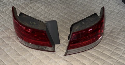 2006-2008 Hyundai Sonata Pair Rear Brake Tail Light / Lamps both R & L - Image 1 of 3