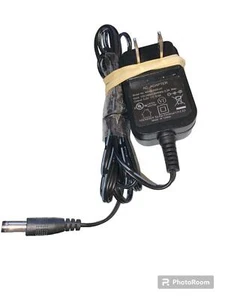 Shenzhen AC Adapter Model XH-UL0505-A1 5V 0.5A - Picture 1 of 3
