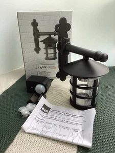 B&Q Tavistock Outside Lantern & PIR sensor - Picture 1 of 5