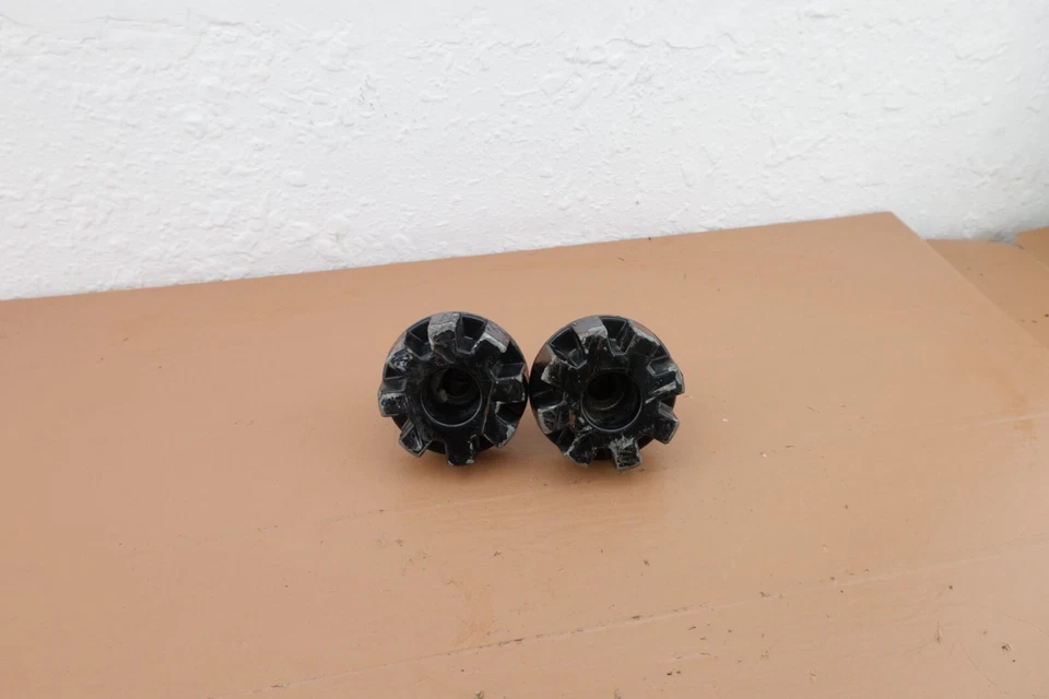 Tuerca de mango de empuje para cortacésped comercial Lawn Boy 680503 OEM (2) 613358 Foto 1 de 4