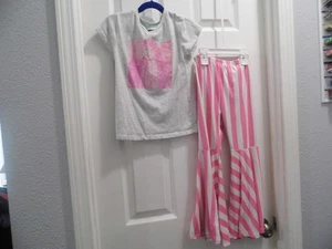 Barbie size 7 girl t-shirt and pants outfit with flared bottom - Picture 1 of 5