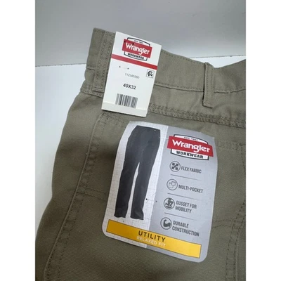 Wrangler Workwear Men’s 40X32 Utility Pants Relaxed Fit Beige Multi Pocket  - Image 1 of 4