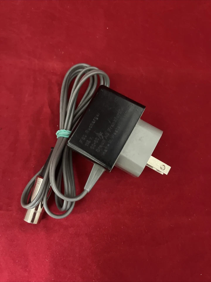 Hasselblad Charger (250607-1/56022) - Image 1 of 1