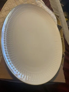 Winterling Kirchenlamitz Bavaria Porcelain Platter. White With Gold Band - Picture 1 of 9