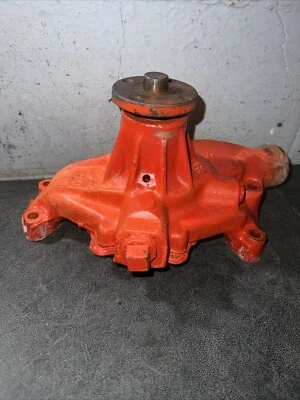 OEM GM Water Pump 330818 Date H23 1973 1974 Chevy Chevrolet Corvette 350 Foto 1 de 4