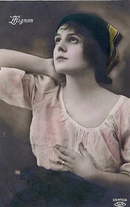 MIGNON Attrice Teatro Moda Belle Epoque Glamour Girl Fashion PC Viaggiata 1928 - Imagen 1 de 1