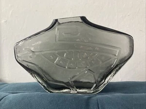 Flygsfors Sweden Glass BULL Vase Berndt SIGNED Charcoal Grey BOOK PIECE *chip - Picture 1 of 9