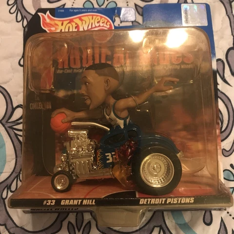 Hot Wheel Basketball Radical Rides #33 Grant Hill Hot Rod Figurine, Damaged Card Cover