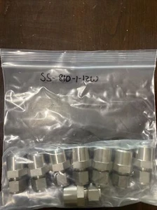 Swagelok SS-810-1-12W Lot of 8 - Picture 1 of 1
