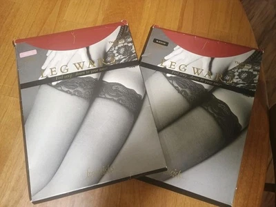 Pantimedias festoneadas negras y rosas Fredericks of Hollywood talla mediana nuevas con etiquetas Foto 1 de 4