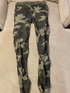 Boys Urban Pipeline Green Camo Joggers Size XL Pockets - Picture 1 of 1