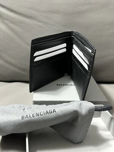 $450 Balenciaga ‘Glow in the Dark’ Leather Bifold Card Wallet, NWT, Italy - Picture 1 of 14
