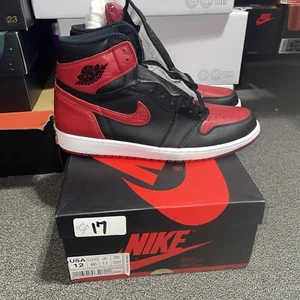 Air Jordan Retro 1 “Bred Banned” 2016 - Picture 1 of 6