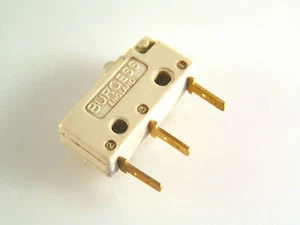 Microswitch Burgess V4T6GP 5A acción de botón SPCO OM0606C - Imagen 1 de 3