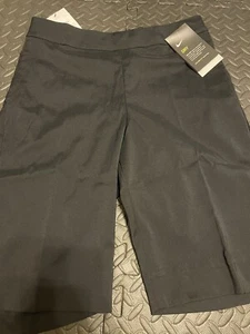 Nike Dri-Fit Women's UV 11" Bermuda Golf Shorts AJ5663-010 Black Size XS - Picture 1 of 4