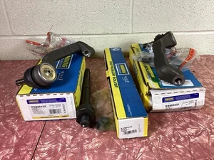 2010 Chrysler 300 5.7L MOOG EV800432 ES800431 ES800430 Tie Rod Inner / Outer R&L - Picture 1 of 9