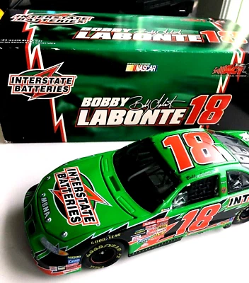 Action NASCAR 1:24 Bobby Labonte #18 Die Cast Bank '02 Pontiac Grand Prix, RARE - Image 1 of 4