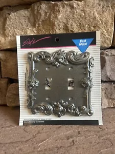 Vintage American Tack Hardware #60TT Ornato Metal Plate Cover Doppio Interruttore NUOVO - Foto 1 di 5