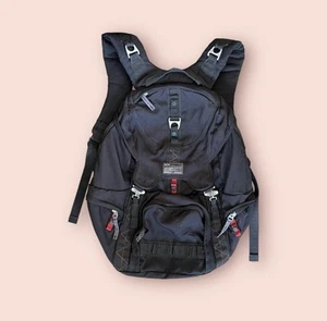 RARE OAKLEY TACTICAL FIELD GEAR 30L BACKPACK - Picture 1 of 24
