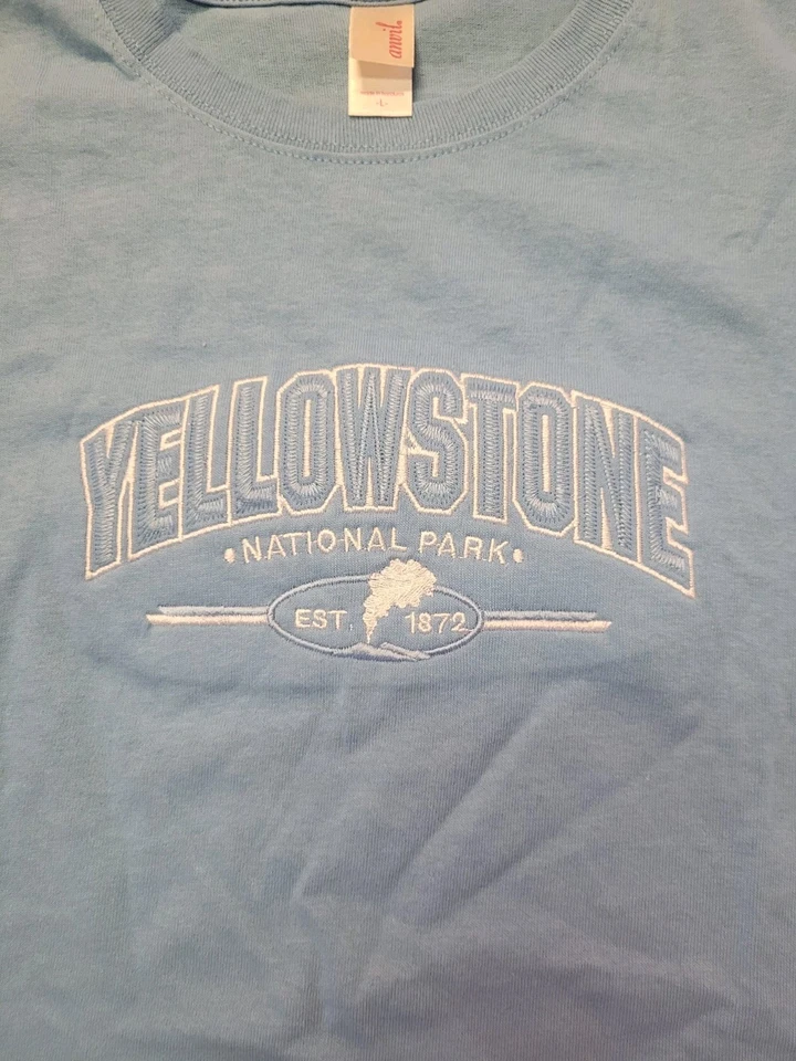 Camiseta Mujer PARQUE NACIONAL YELLOWSTONE Manga Corta Talla Grande Logo Bordado Foto 1 de 4