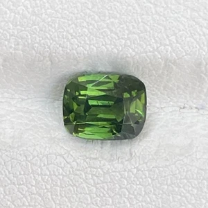 Natürlicher grüner Zirkon 1,58 Kt Kissen geschnitten loser Edelstein - Bild 1 von 8