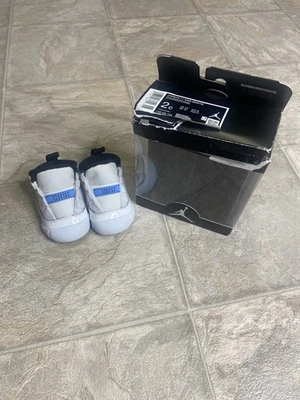 Zapato Air Jordan 11 Crib Legend Azul TD Talla 2c Blanco CI6165-104 Usado Foto 1 de 4