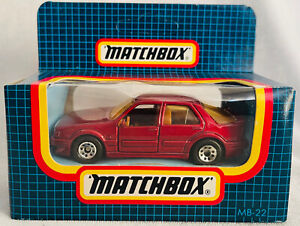 Matchbox-(1-75) - 22h - Saab 9000 Turbo - Red Dark Blue Box