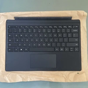 Microsoft Surface Pro Type Cover Keyboard Black 1725 for 3/4/5/6/7 Grade A - Picture 1 of 4