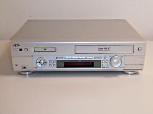 JVC HR-DVS2 miniDV- / S-VHS-Videorecorder, 2 Jahre Garantie
