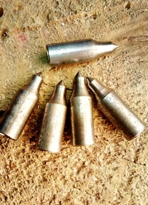 Arrow Points for Making Wooden Arrow, Tapered Arrowheads, Steel Arrow Tips 1132 - Image 1 of 4