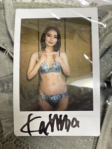 Kanna Misaki autographed cheki photo with Bonus item. - Picture 1 of 2