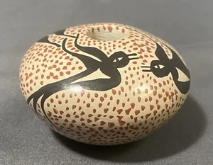 Mata Ortiz Pueblo Keramik Samen Topf Carmen Veloz Indianer Lateinamerika Mini 2,5" - Bild 1 von 7