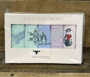 Victoria's Secret Grafik Tanga Höschen 5er Pack Geschenkset Pastell bestickt Logo S - Bild 1 von 8