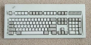 LLAVES UNICOMP Repuesto para IBM Modelo M Teclado con Resorte Hebilla NUEVO - Imagen 1 de 4