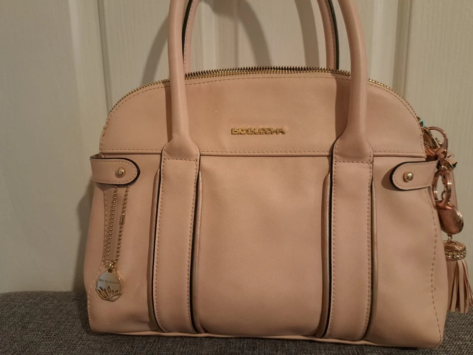 Bolso de hombro Big Buddha para mujer rosa crema imitación cuero nuevo. Foto 1 de 4