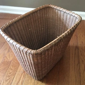 VINTAGE 1970's Pastoral Style Woven WICKER Storage / TRASH Basket CAN 12“L x9"W - Picture 1 of 8