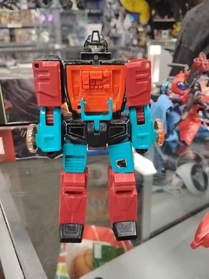 VINTAGE 1984 HASBRO 6" TRANSFORMER TOY ACTION FIGURE  - Image 1 of 4