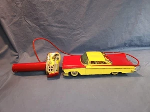 Vintage Cragstan 1959 BUICK INVICTA BATTERY JAPAN Tin Toy Car - UNTESTED - Picture 1 of 8