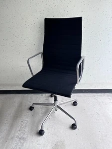 Vitra EA 119 Hopsak Schwarz Bürostuhl Drehstuhl Charles Eames Alu - Bild 1 von 14