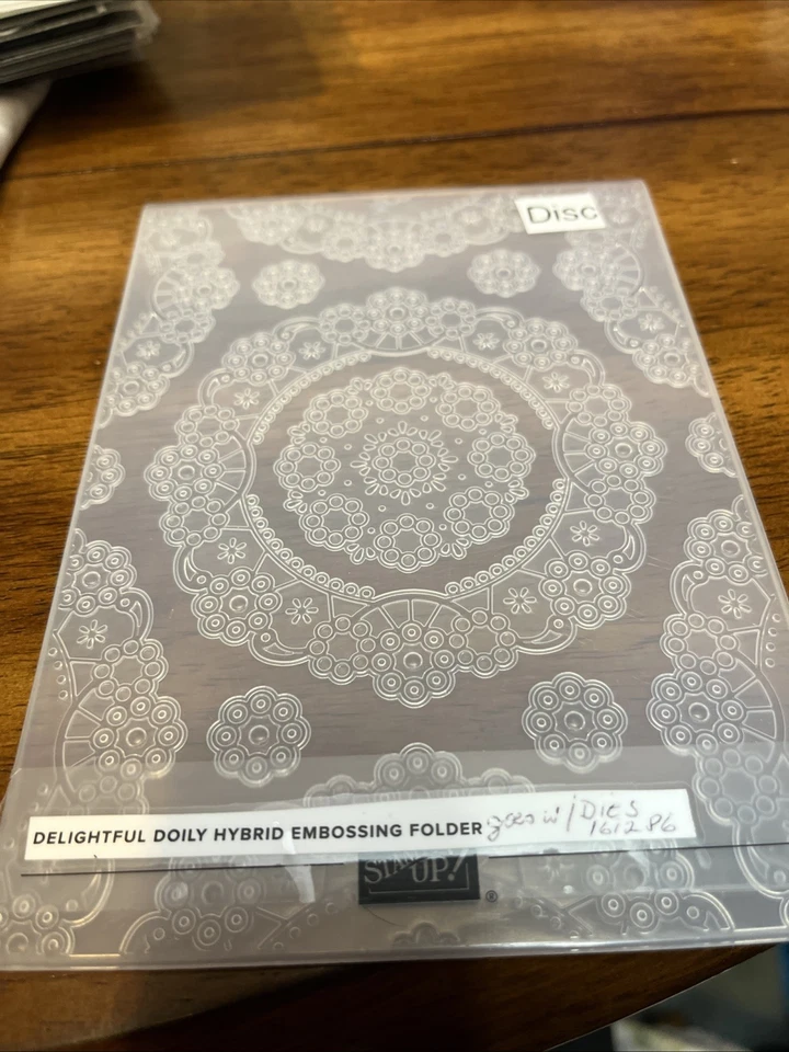 Deliziosa cartella ibrida per goffratura Doily - Immagine 1 di 1