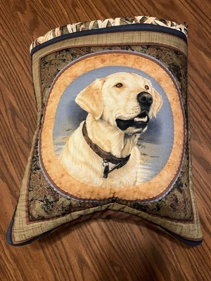 Nueva almohada de laboratorio amarilla hecha a mano (¡almohada con edredón de 6 pies de largo en el interior!) Foto 1 de 2