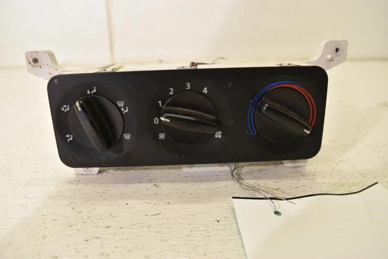 Climate Temperature Control Fits 04-05 FREELANDER 1820618 — 第 1/4 张图片