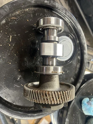 KUBOTA D1803 3 cilindros diésel L3901 bomba de combustible engranaje de transmisión árbol de levas eje de leva Foto 1 de 3