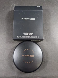 MAC BRONZING POWDER - REFINED GOLDEN (A30) - BNIB - Picture 1 of 3